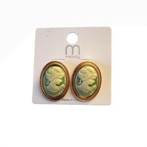 NWT Melody Green Gold Cameo Stud Earrings Victorian Style Oval Portrait Jewelry